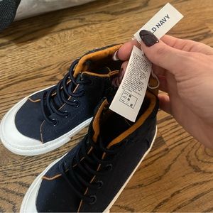 Brand new navy toddler boy shoe size 8!